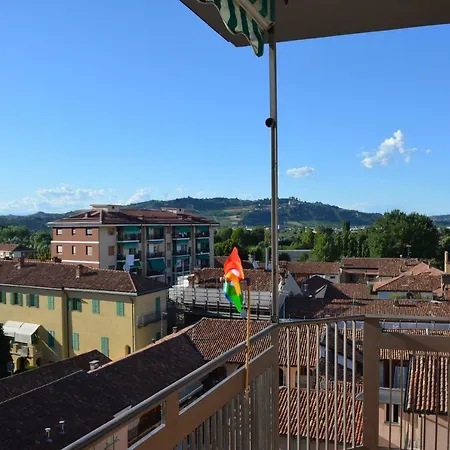 Alba Alla Finestra. Una Casa In Centro